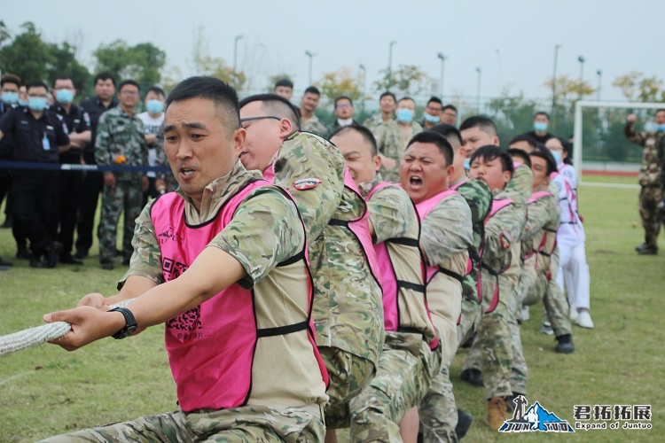 武漢天河機場安康杯拔河比賽